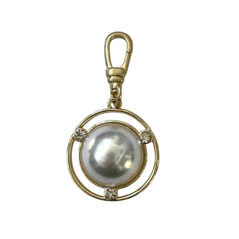 Lulu Frost Pearl On Air Charm