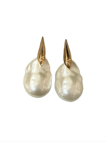 Sardine Pearl Earrings - Bettina H. Designs